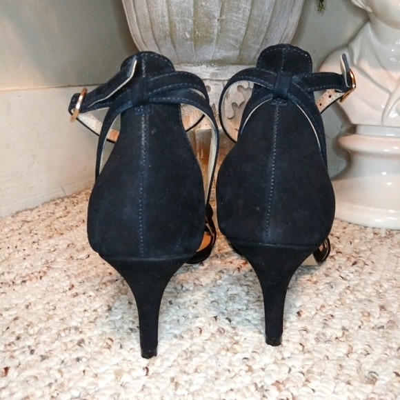 Steve Madden Vexen Sexy Black Suede Ruffled Strap Stiletto Heeled Dress Sandals - Picture 4 of 7